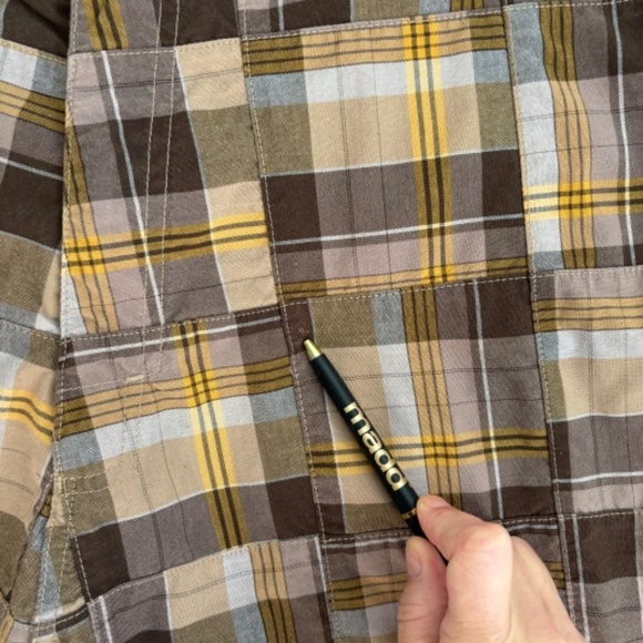 Billabong plaid shorts browns and yellow size 38 - Picture 16 of 16